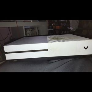 Xbox One S